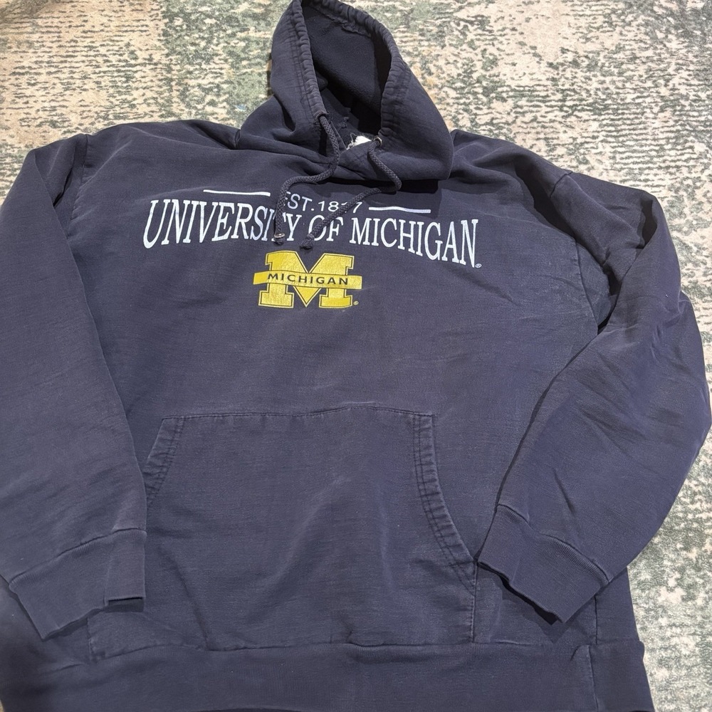 90s University Of Michigan hoodie Seven Apparel  Large Distressed
